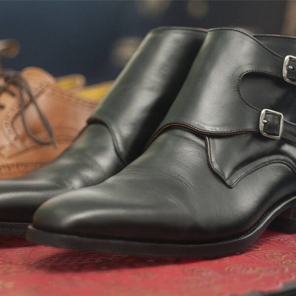 Silicone leather material for footwear uppers Silicone leather material for footwear uppers